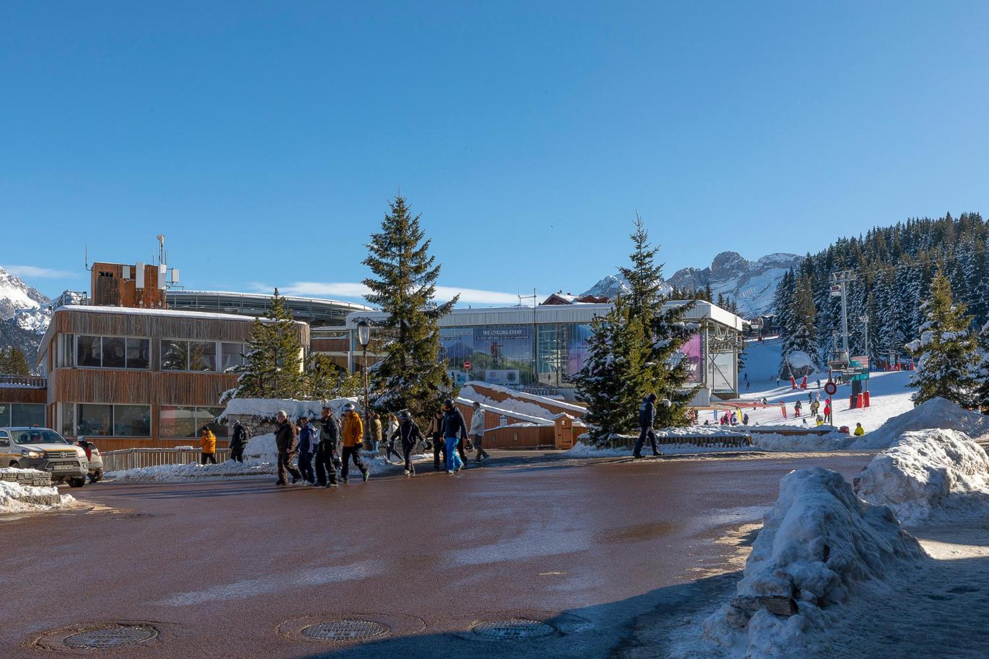 Residence Les Chalets Du Forum - Courchevel 1850 Zewnętrze zdjęcie